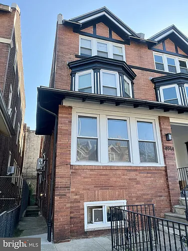 4944 Walnut St #2F Photo 1