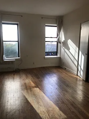 Rented by Level Group | media 7