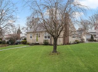 34 Howland Ave, Warwick, RI 02888