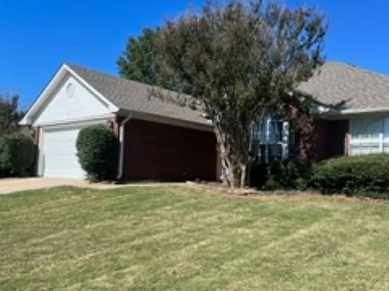 5713 Remington Way — Photo 1
