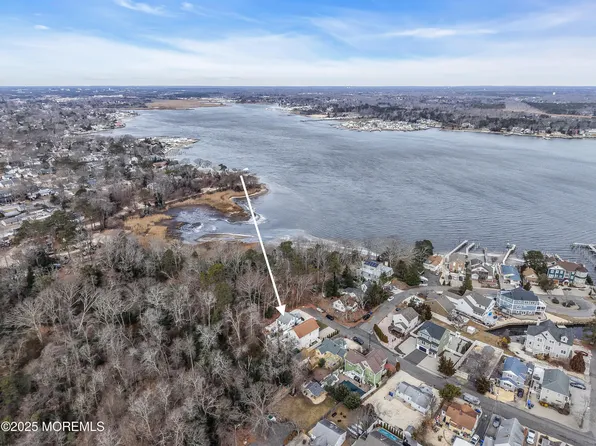 519 Riverside Drive S, Brick, NJ 08723