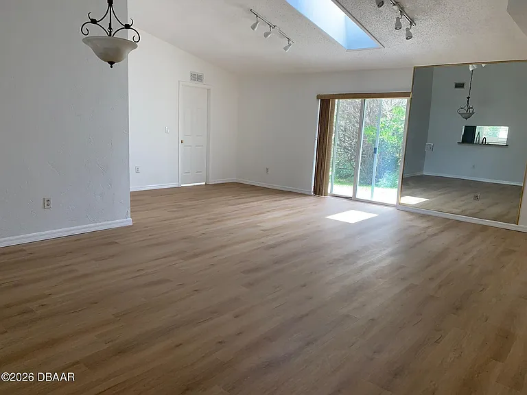 145 Riverwalk Ct — Photo 74