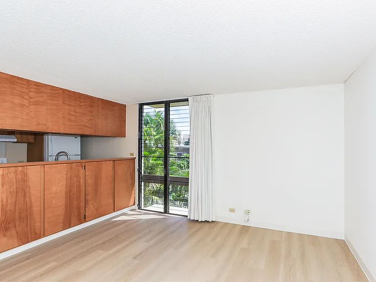 1441 Piikoi St #307 — Photo 7