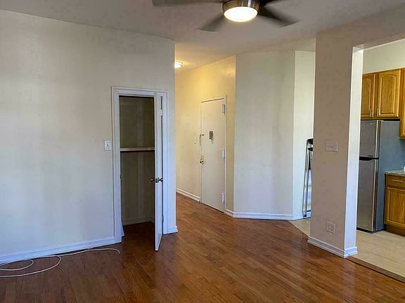 4th image of 141 Huntington St #1