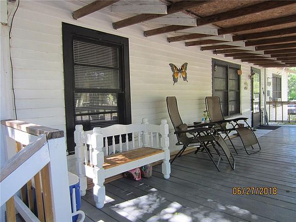 4th image of 732 W 10th Ave