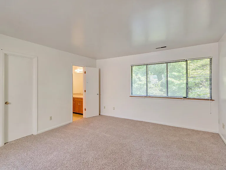 1543 Birnam Dr — Photo 9