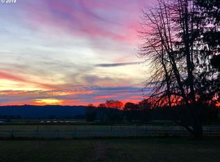 22505 NW Gillihan Rd, Portland, OR 97231