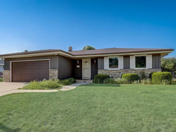 1414 West Clayton Crest AVENUE, Milwaukee, WI 53221
