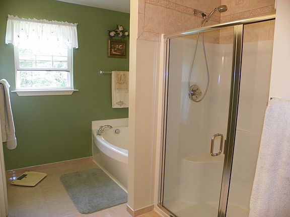 Masterbath granite counter 