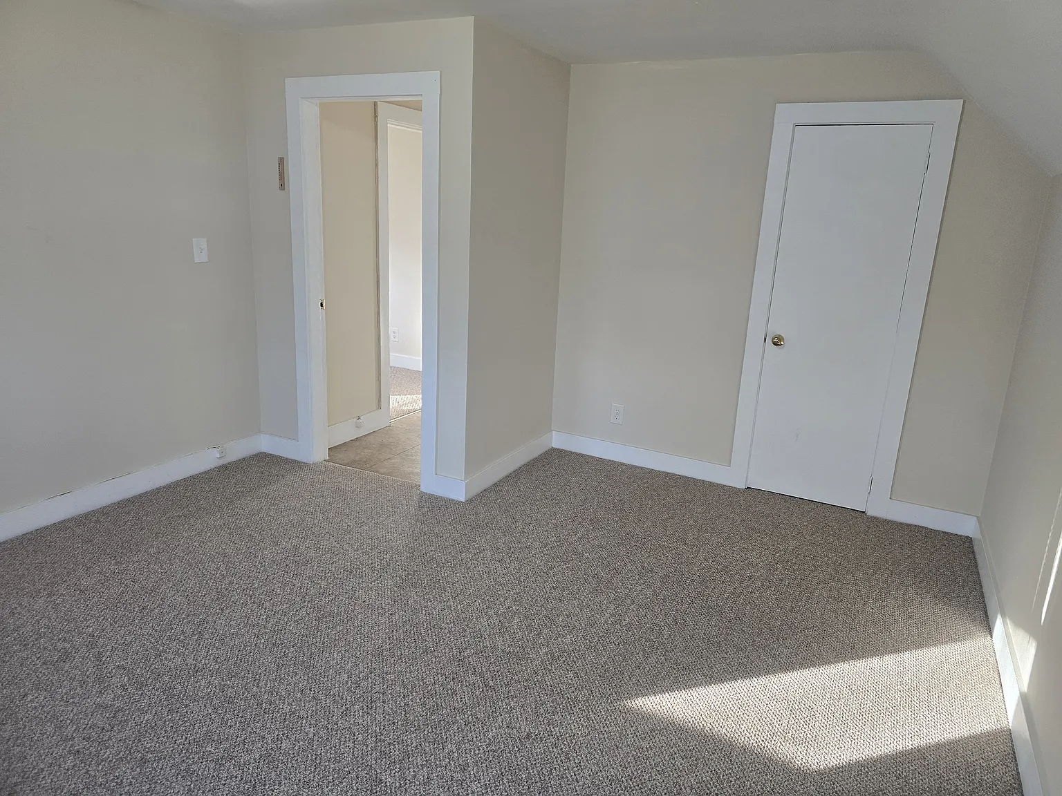 79 Wilson Ave — Photo 4