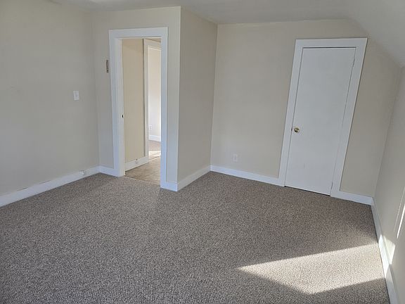 4th image of 79 Wilson Ave #3
