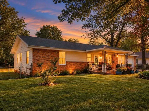 1200 N Forest Avenue, Springfield, MO 65802