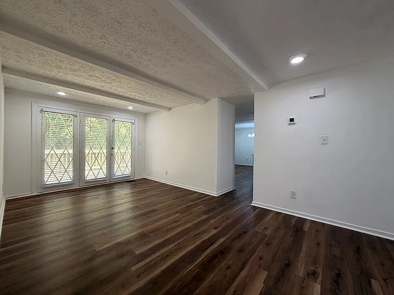 117 Hickory Dr — Photo 13