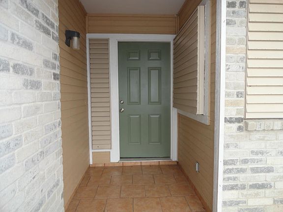 3rd image of 7126 Brookedge Ln