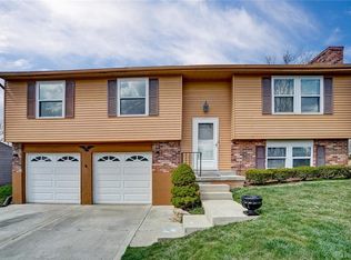 157 Schloss Ln, Dayton, OH 45439
