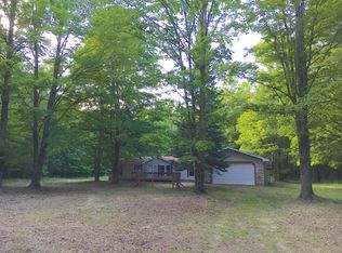 4791 Long Lake Rd, Cheboygan, MI 49721