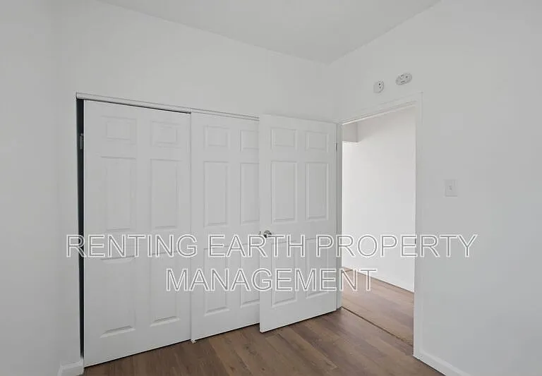 3127 Clay Ave — Photo 12