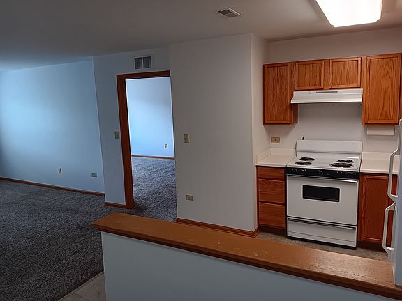 4th image of 801 N McLean Blvd APT 260
