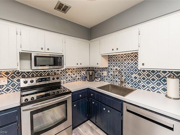 5th image of 2842 Pease Dr APT 107