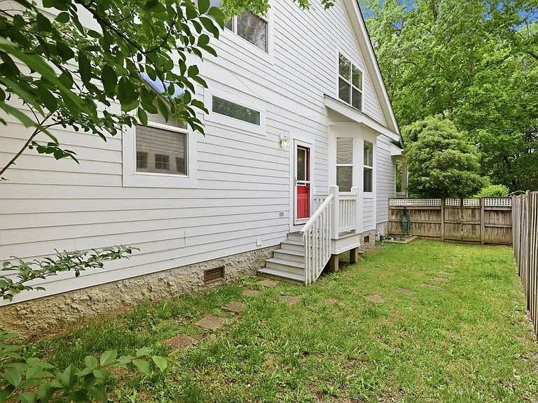 67 Covered Bridge Dr — Photo 31