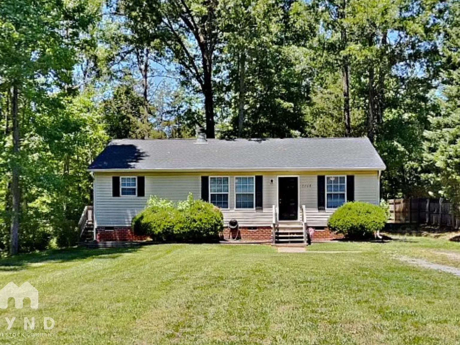 3 bed, 2.0 bath, 1161 sqft, $1,840 — Photo 1