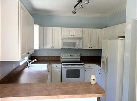 2nd image of 2417 NE 42nd Ave #2417
