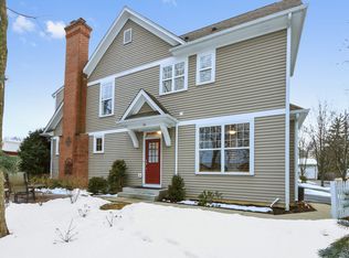 121 5th St, Libertyville, IL