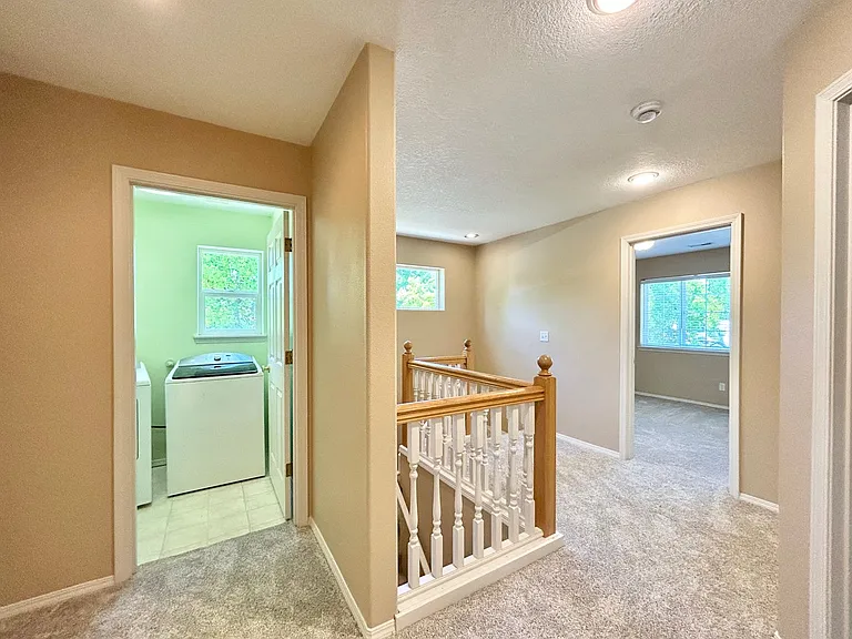 1218 NE Kinney St — Photo 39