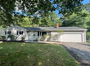 65 Luanne Rd, Stratford, CT 06614