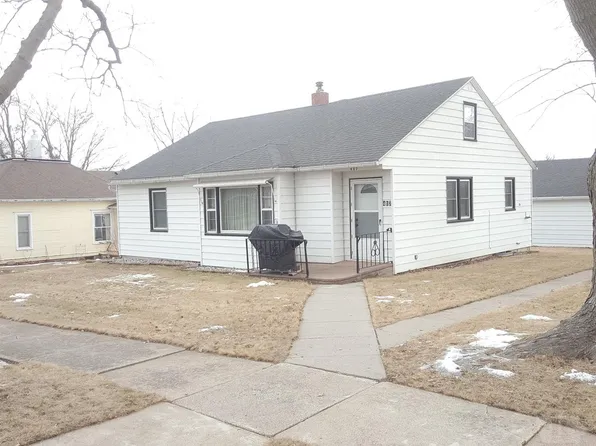 417 Park Ave, Odebolt, IA 51458