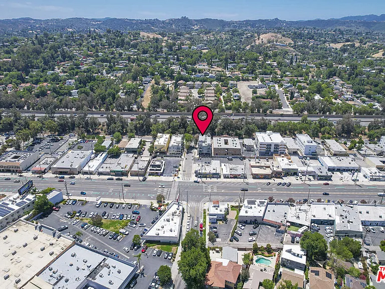 22705 Del Valle St #6 — Photo 19