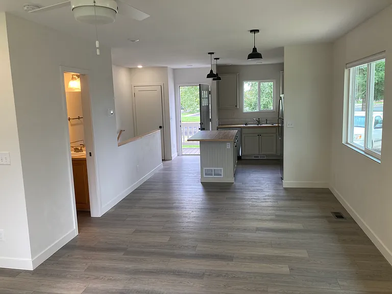 2535 N Garfield Ave #2535 — Photo 4