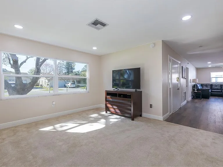 4711 Ridge Point Dr — Photo 23