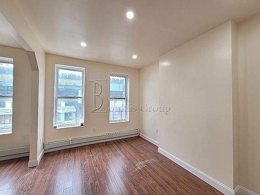 4th image of 36-07 31st St #2