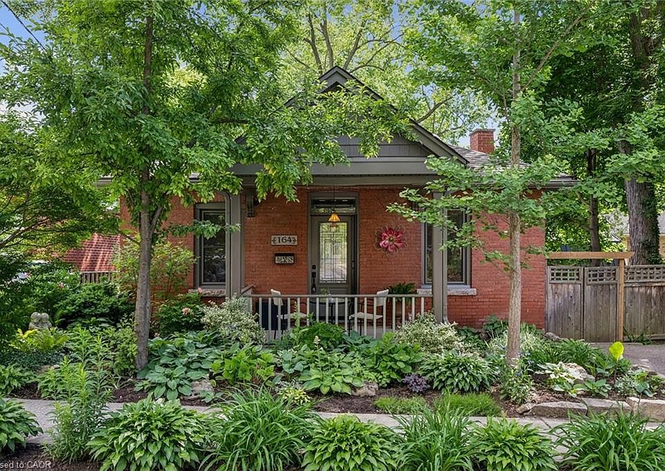 1st image of 164 King St