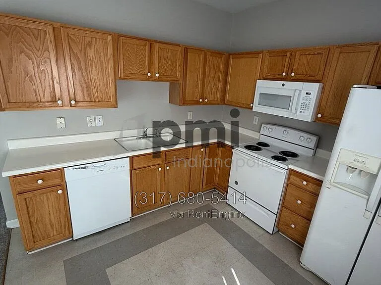 1811 Winfield Park Dr — Photo 5