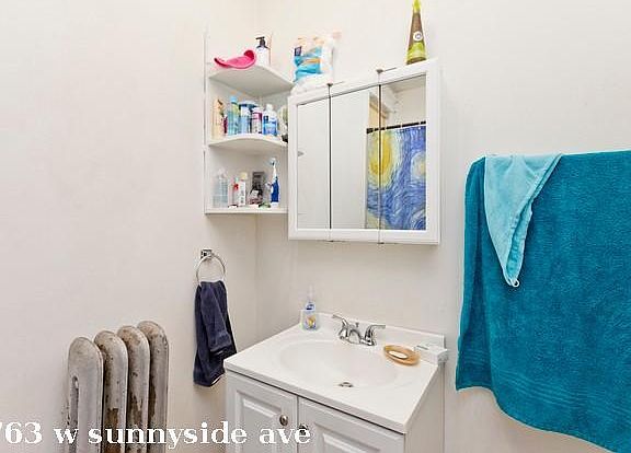 5th image of 1763 W Sunnyside Ave #714