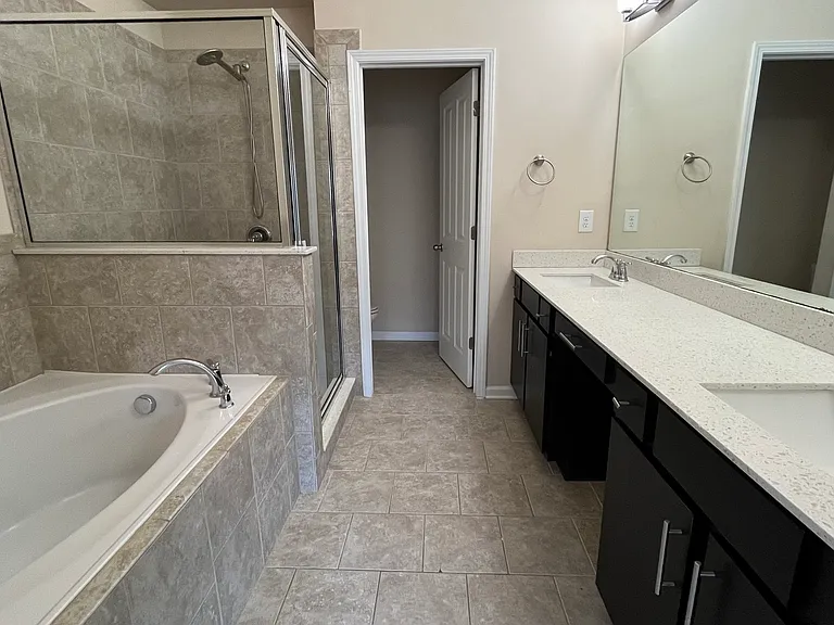 2254 Lavista Sq NE — Photo 8