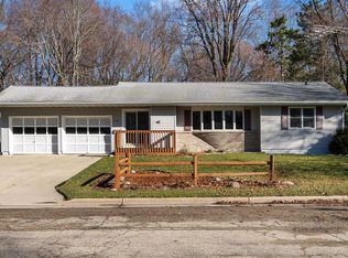 426 W Church St, Evansville, WI 53536
