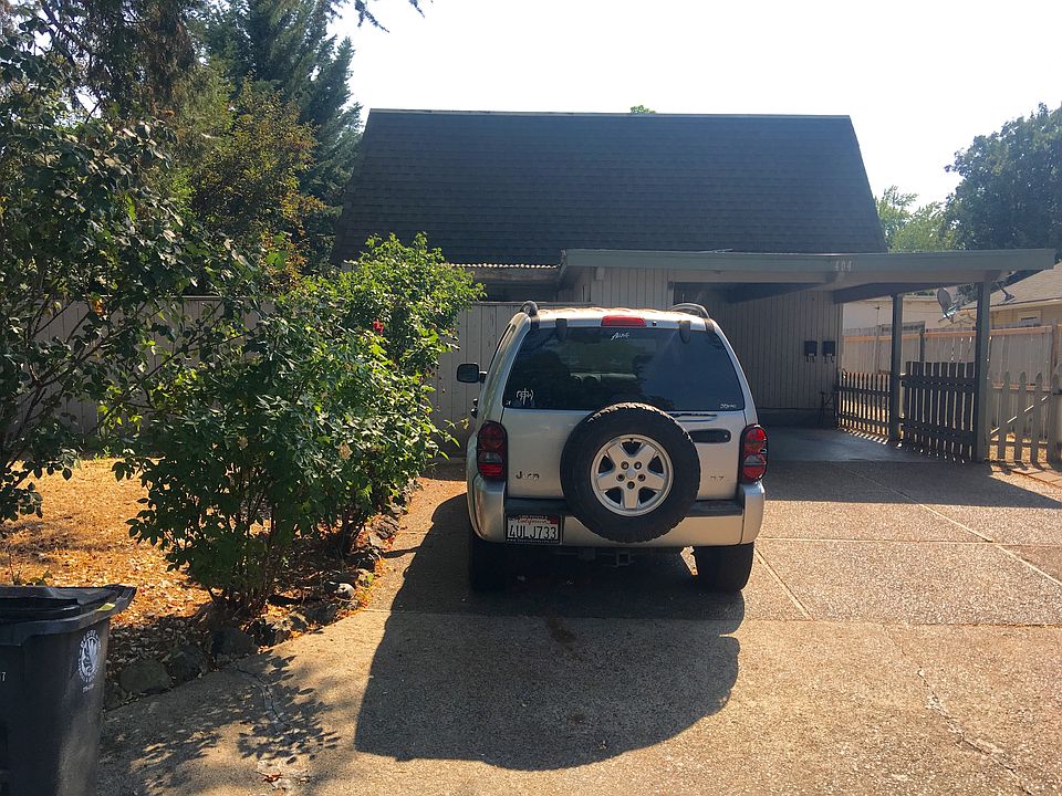 Front of duplex townhouse