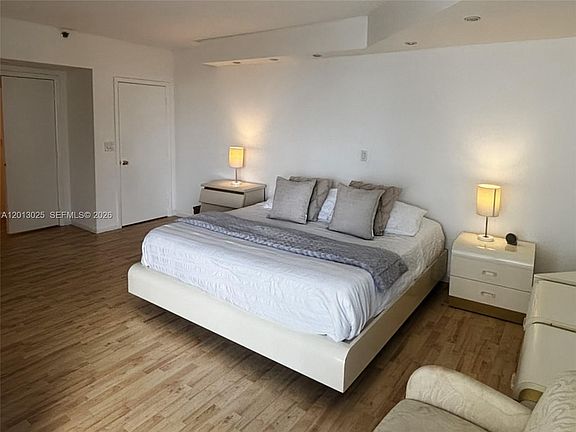 3rd image of 19355 Turnberry Way APT 14F