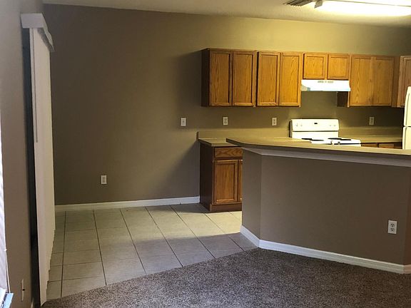 3rd image of 9626 Carlsdale Dr
