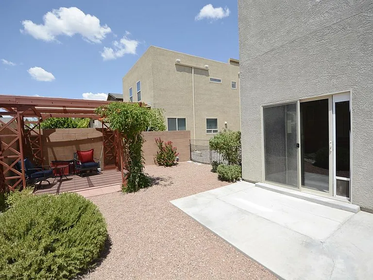 6736 Tree Line Ave NW — Photo 3