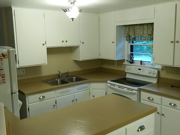 5th image of 29 Saddle Butte Dr