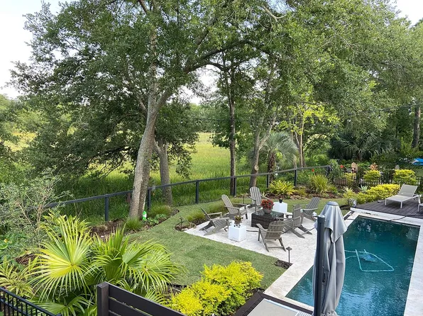 186 Mary Ellen Dr, Charleston, SC 29403