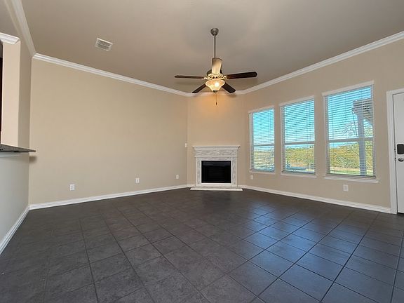 4th image of 820 Osage Dr