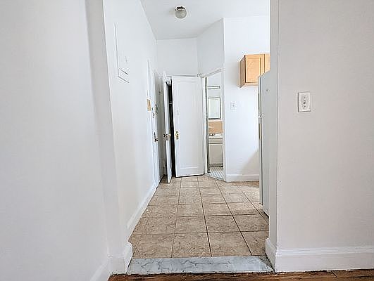 4th image of 251 W 93rd St APT 5C