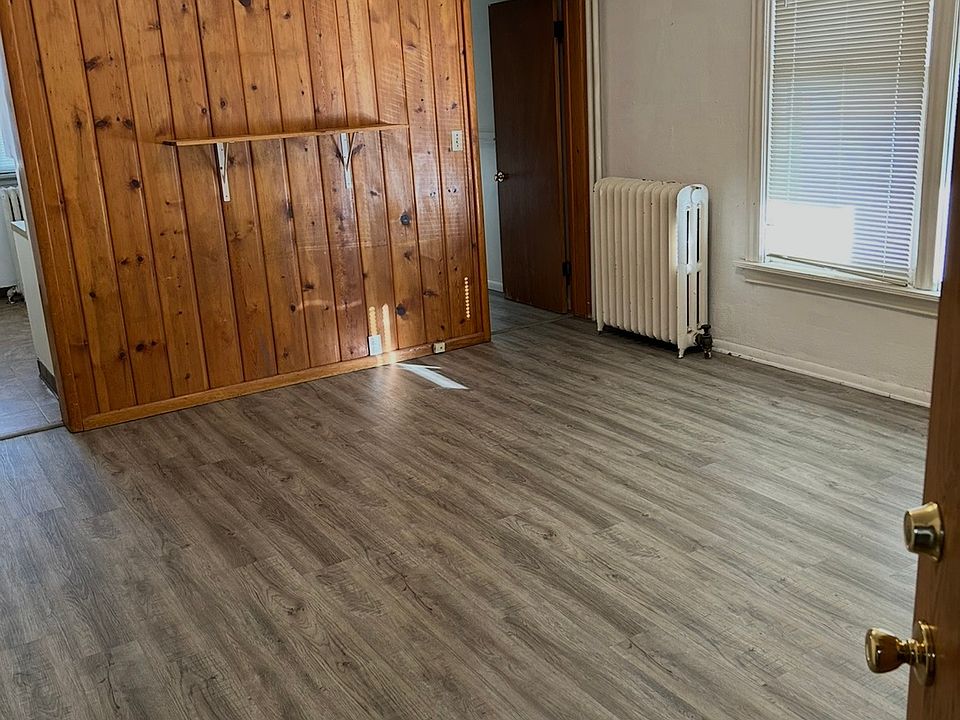 1st image of 1221 10th Ave N #2