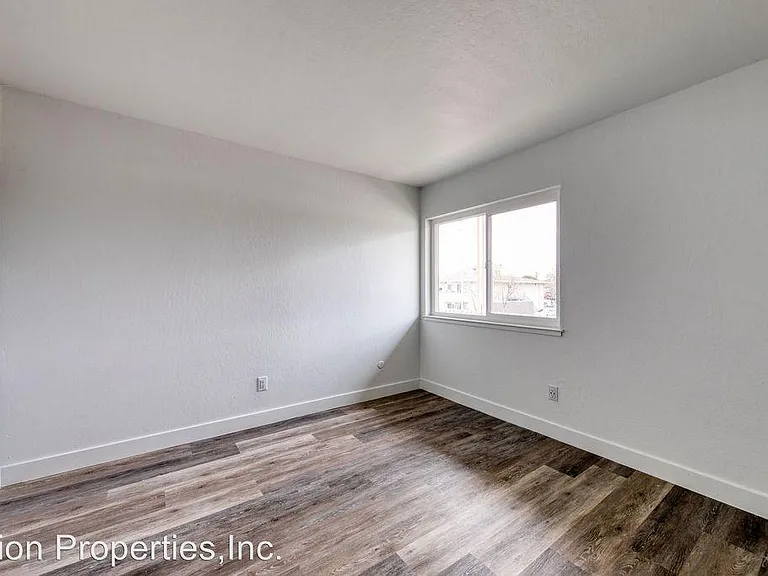 35750 Bettencourt St — Photo 22