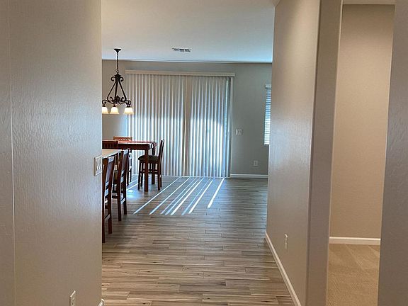 3rd image of 5954 N Cazador Dr